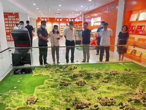 洛陽市市委常委、宣傳部長王飛蒞臨洛陽正大調(diào)研